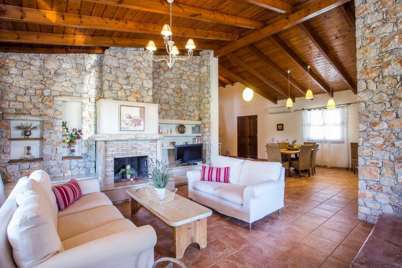Sunny Countryside Villa - With Private Pool Faliraki Esterno foto