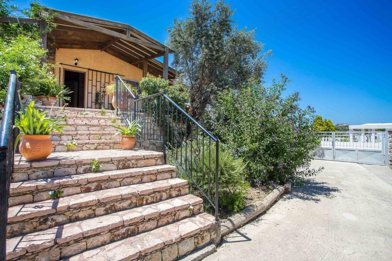 Sunny Countryside Villa - With Private Pool Faliraki Esterno foto